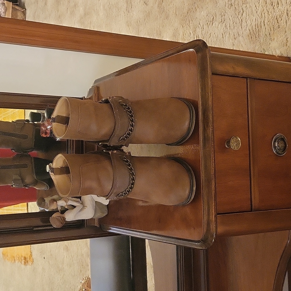 Heeled bootie